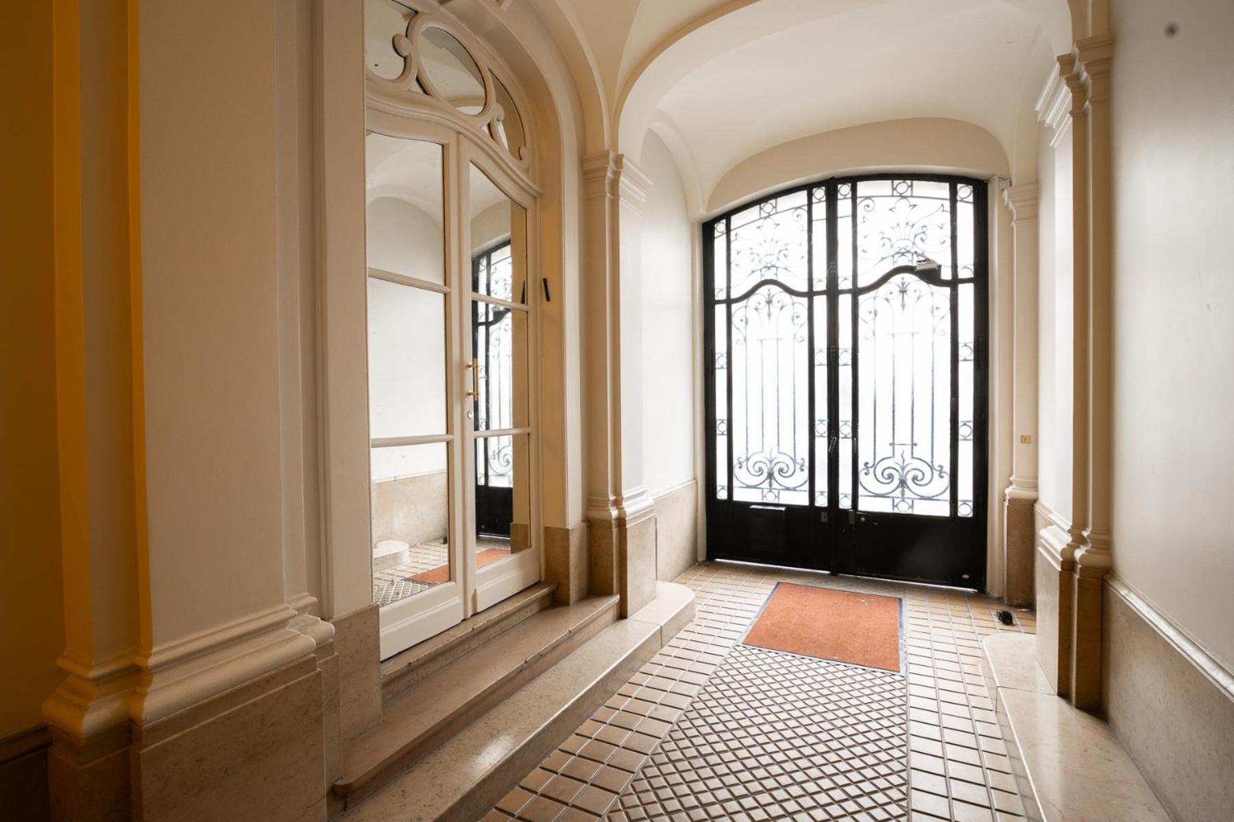 Apartment Neuf Et Luxueux Climatise A 17 Paris