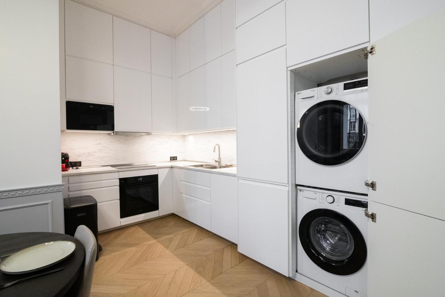 Neuf Et Luxueux Climatise A 17 Apartment *