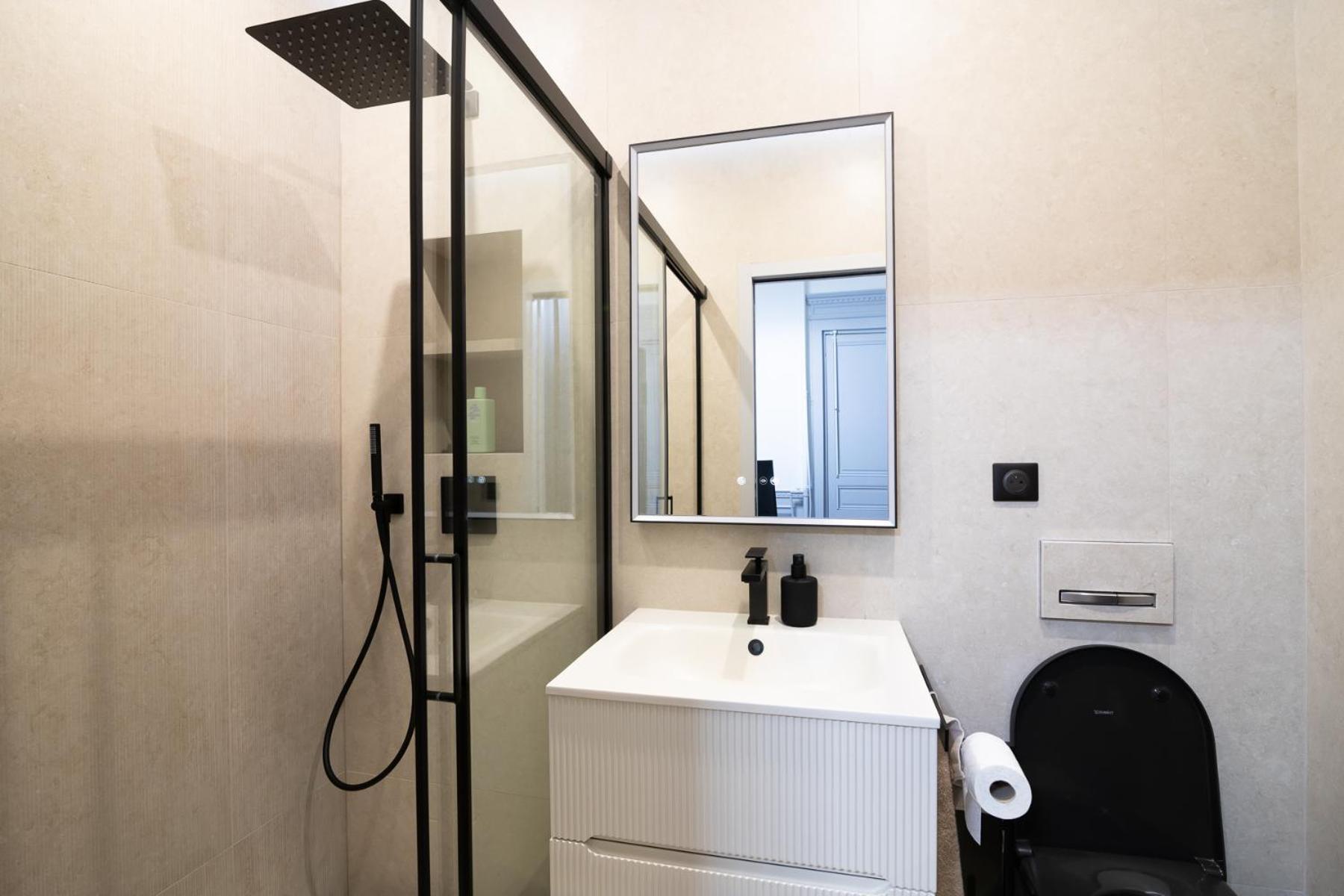 Neuf Et Luxueux Climatise A 17 Apartment