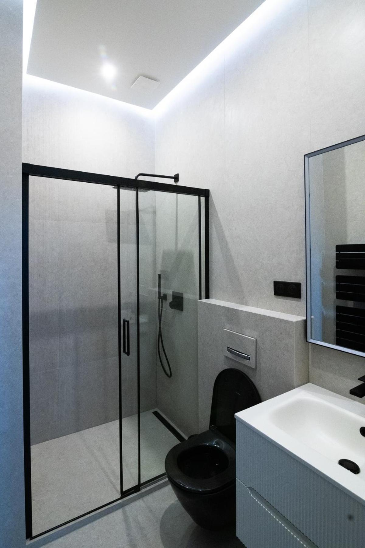 Apartment Neuf Et Luxueux Climatise A 17 *